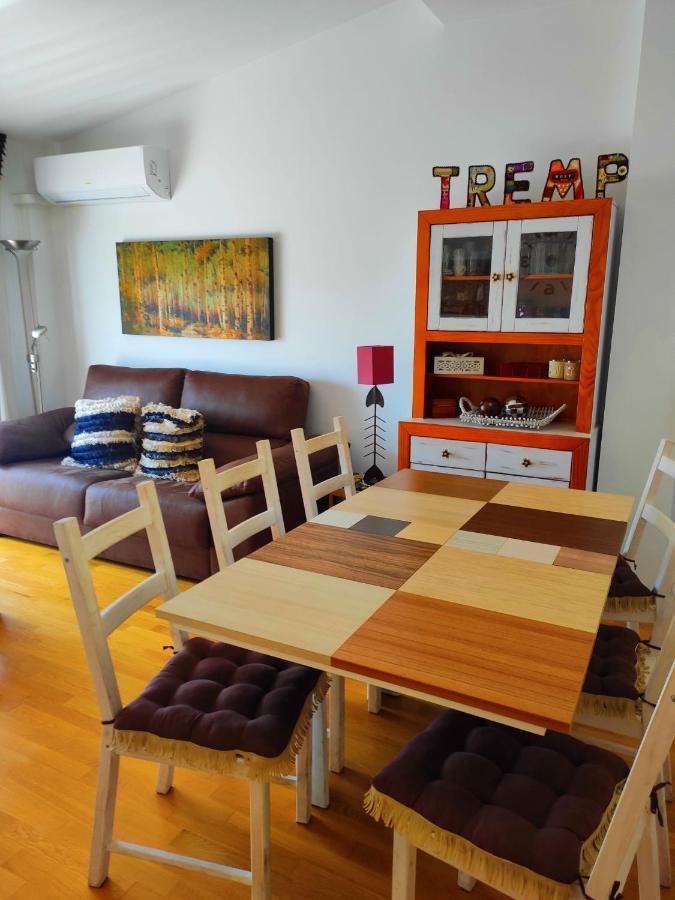 Acogedor Atico Duplex En Tremp Leilighet Eksteriør bilde